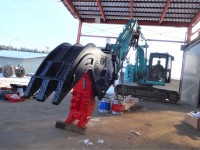 同一アタッチメントをクラス違いの油圧ショベル(バックホウ)に兼用出来ないものか？