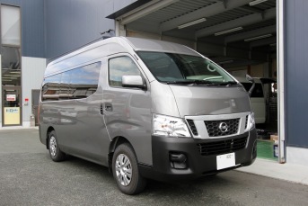 日産NV350キャラバンスーパーロングDX9人乗りキャンパー