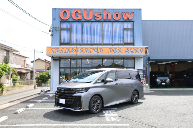 スノボ道具や電子レンジを積載！ヴェルファイア荷室をリフォーム