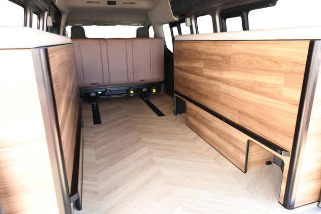 自分好みの車内を実現！オーダーで仕上げたキャラバンのSH床貼り