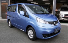 旅行やキャンプがより心地よくなるパーツ取付け！日産NV200