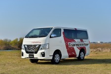 日産NV350キャラバントランスポーター：標準装備