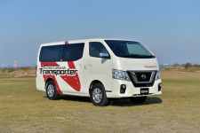 日産NV350キャラバントランスポーター特別仕様車限定のオプションベッドキット